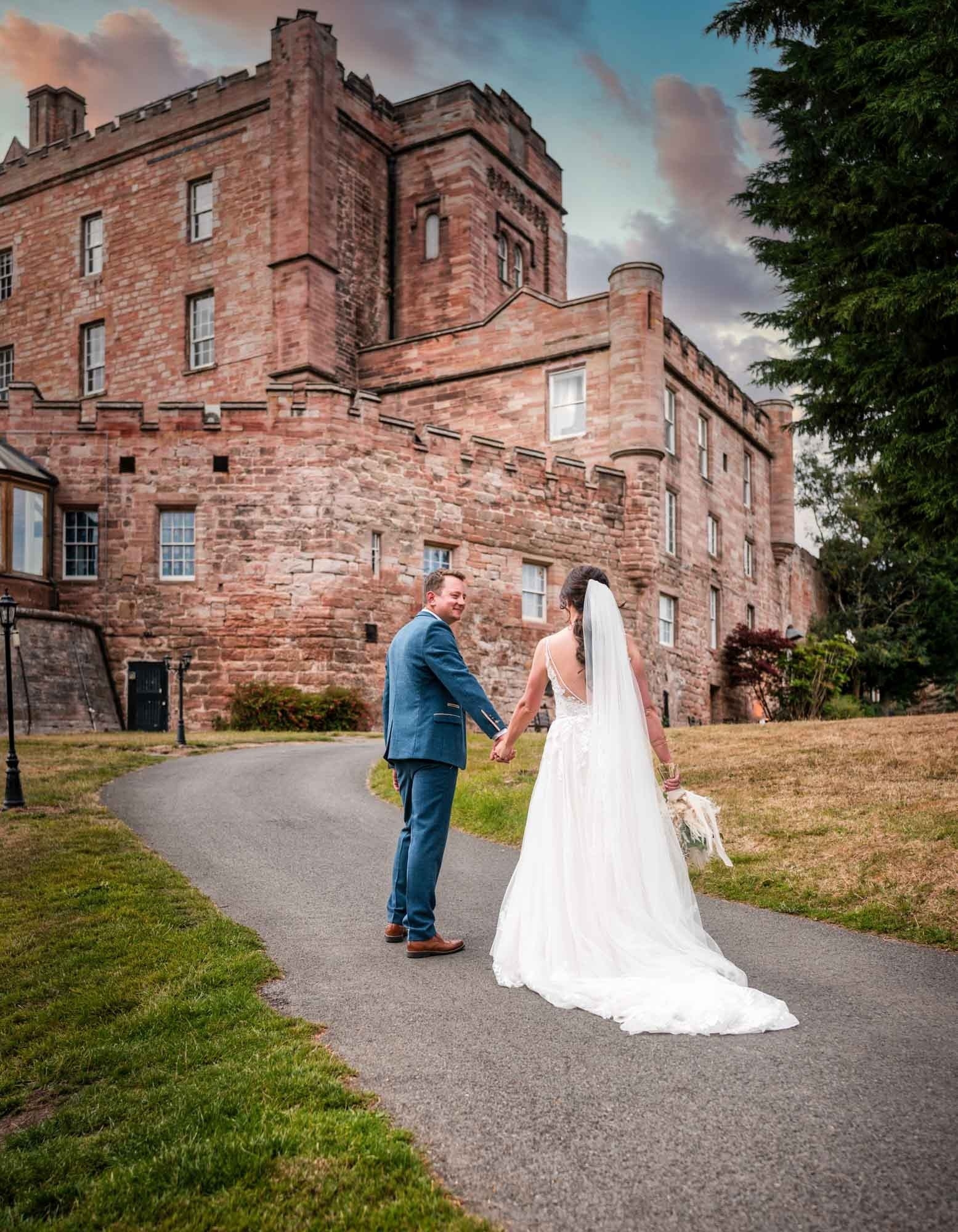 carousel-hero-element image-1