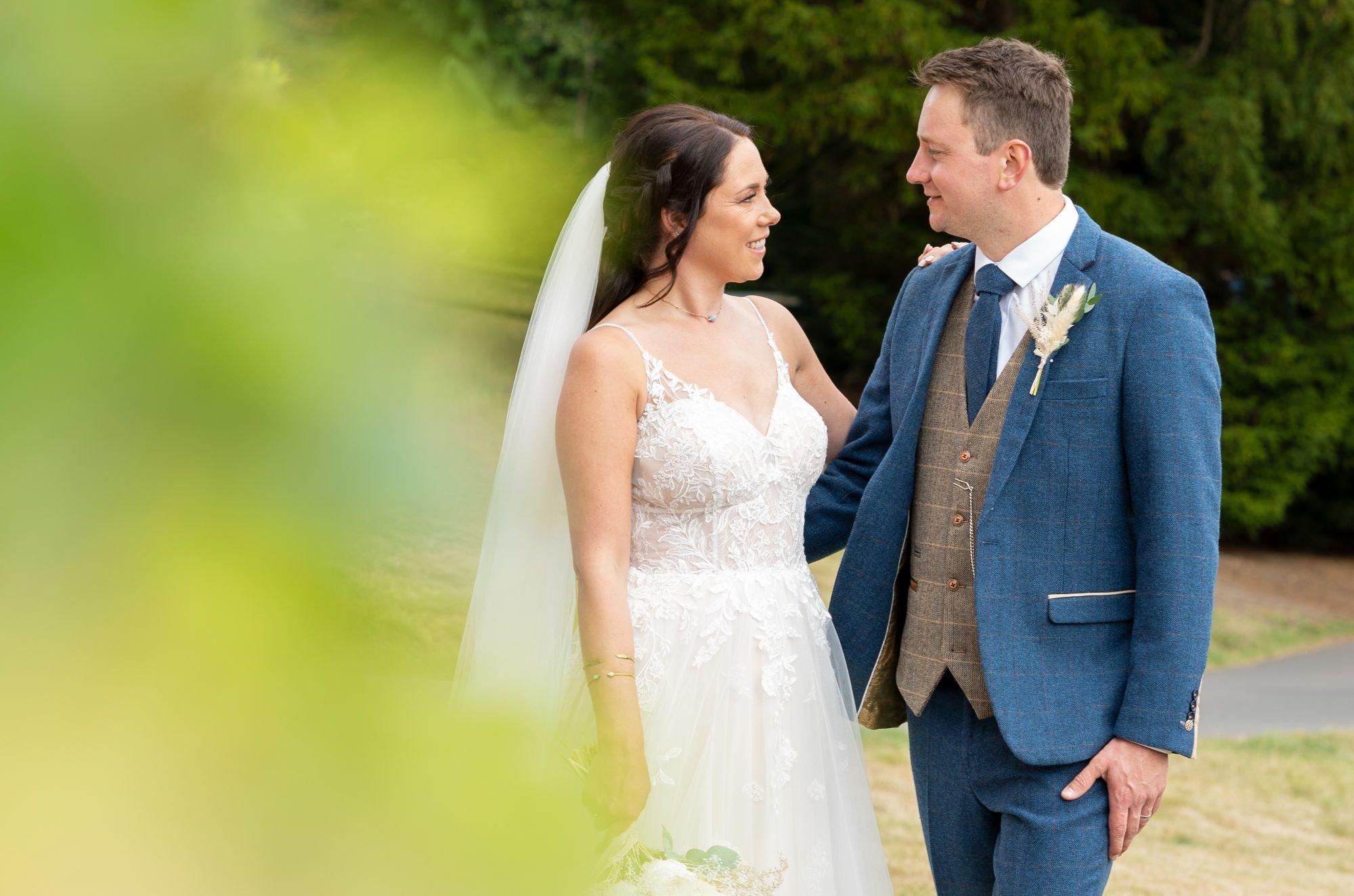 carousel-hero-element image-0