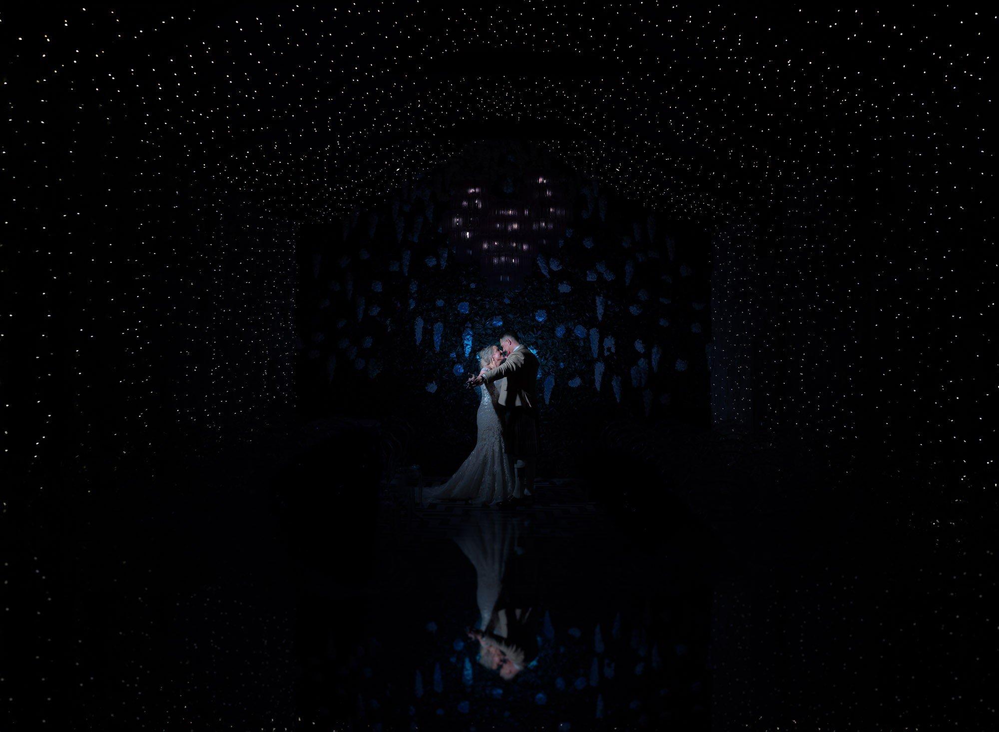 carousel-hero-element image-0